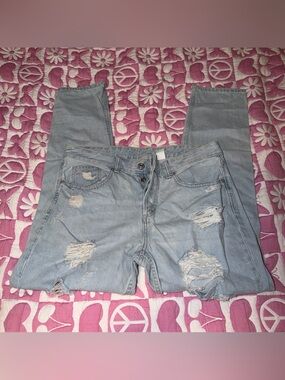 H&M Lightwash Distressed Jeans